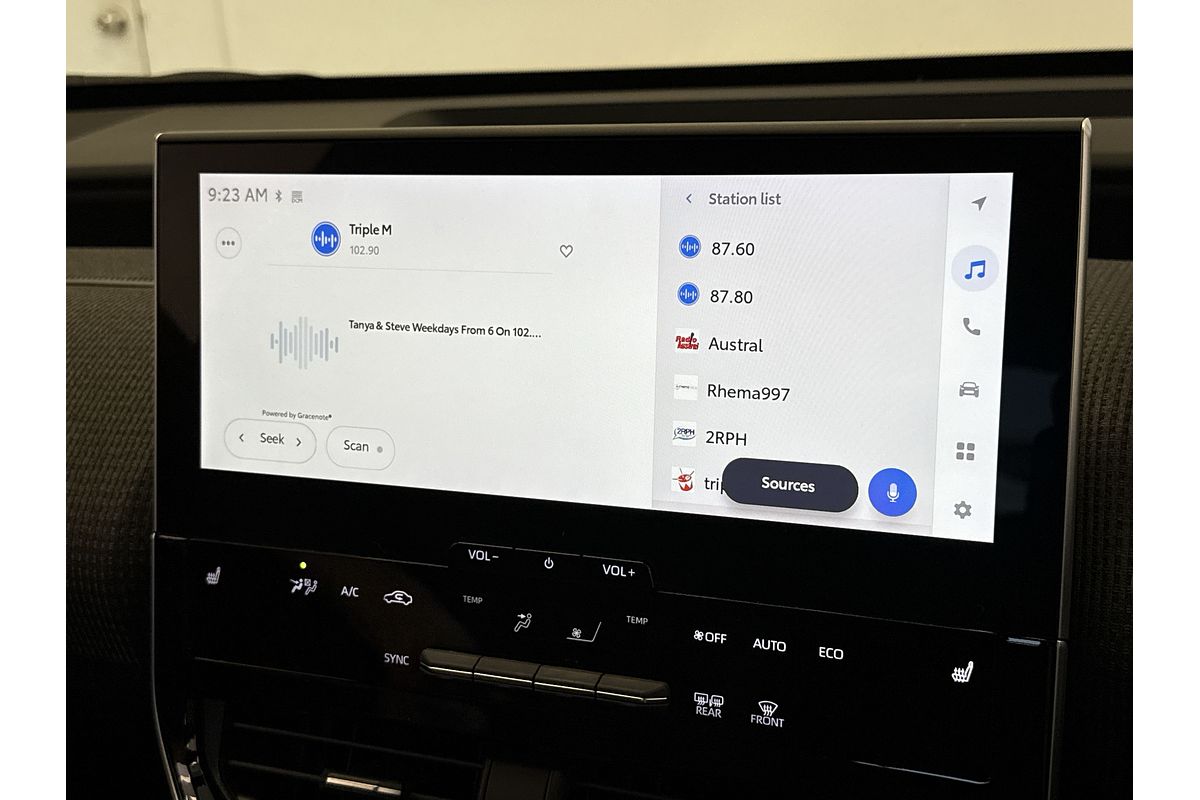 2023 Toyota bZ4X XEAM10R