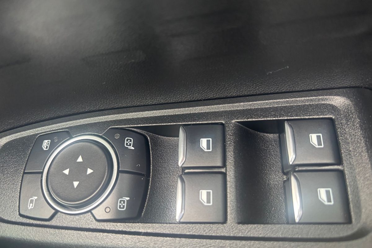 2025 Ford Ranger XLS 4X4 2.0L