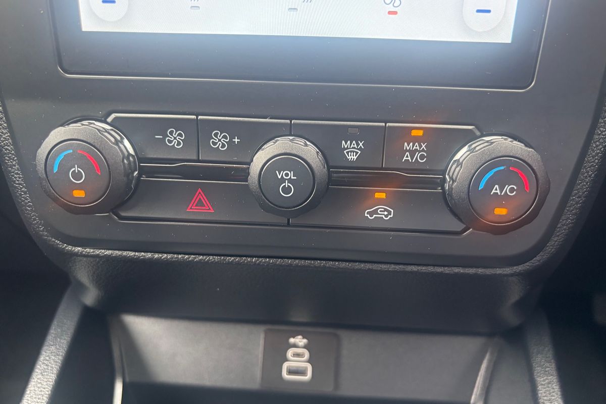 2025 Ford Ranger XLS 4X4 2.0L