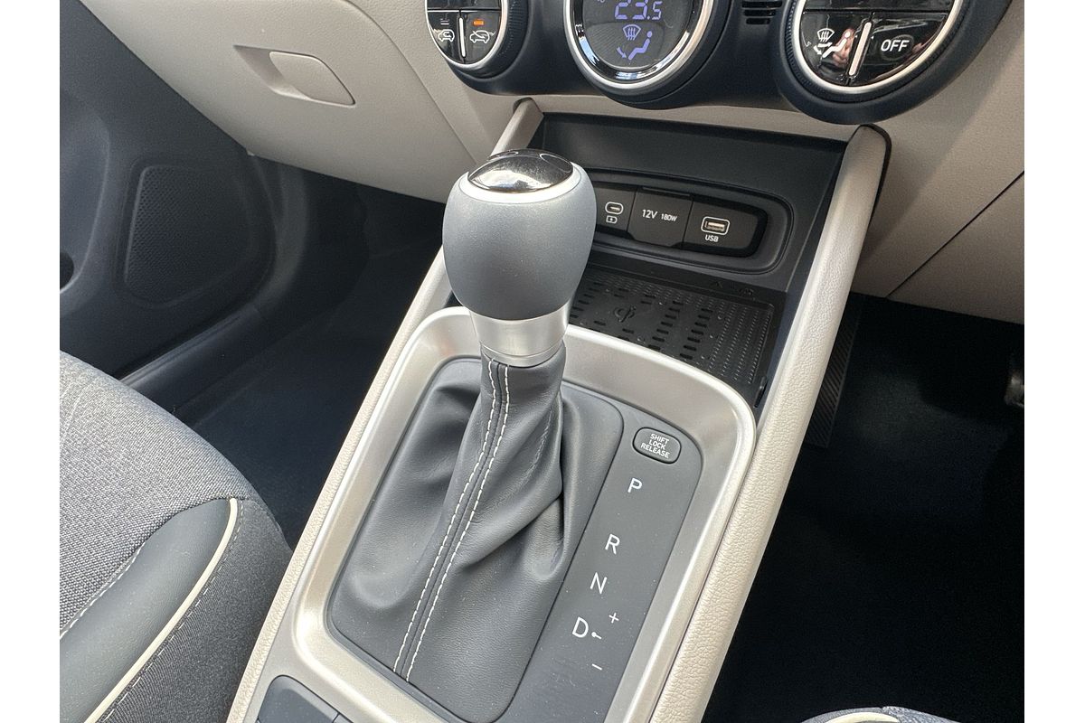 2025 Hyundai Venue Elite QX.V5