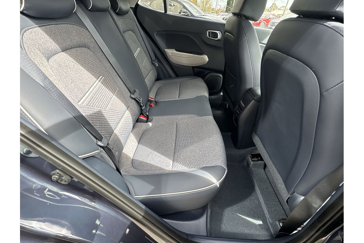 2025 Hyundai Venue Elite QX.V5