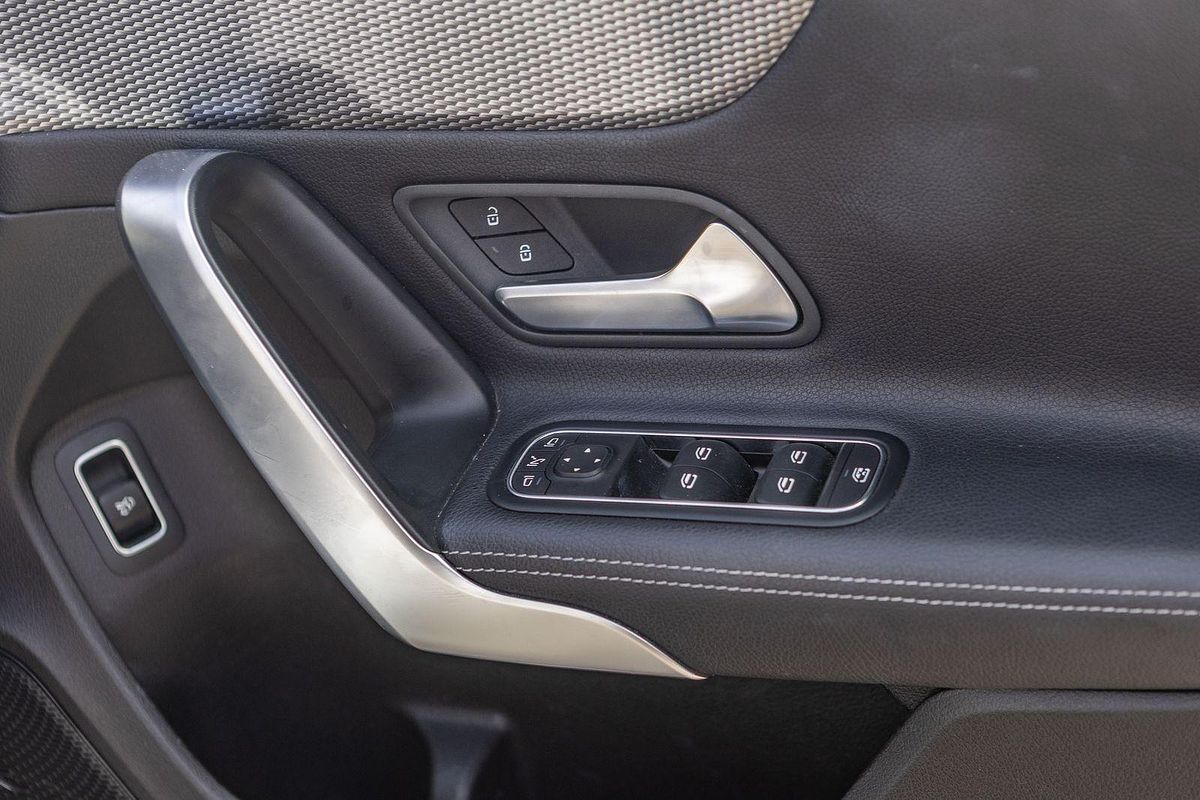 2018 Mercedes-Benz A-Class A200 V177