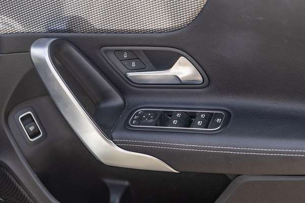 2018 Mercedes-Benz A-Class A200 V177