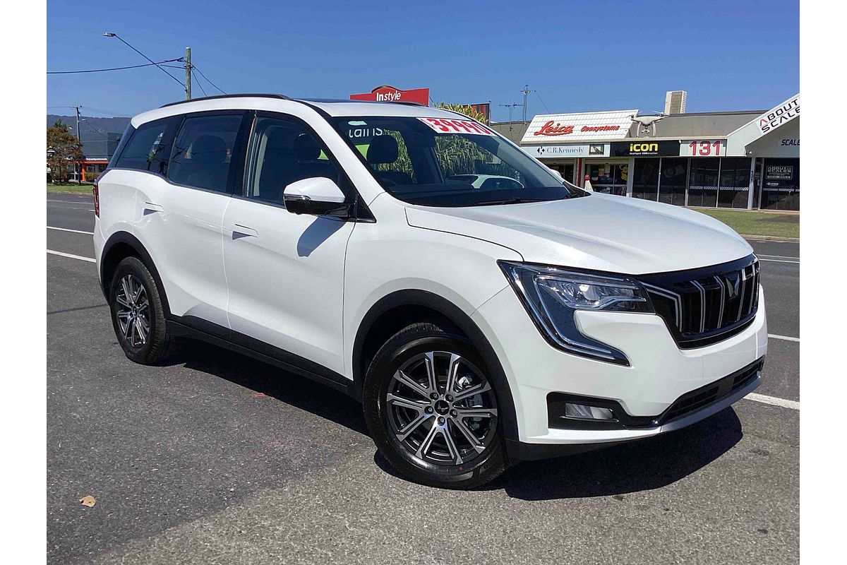2025 Mahindra XUV700 AX7L