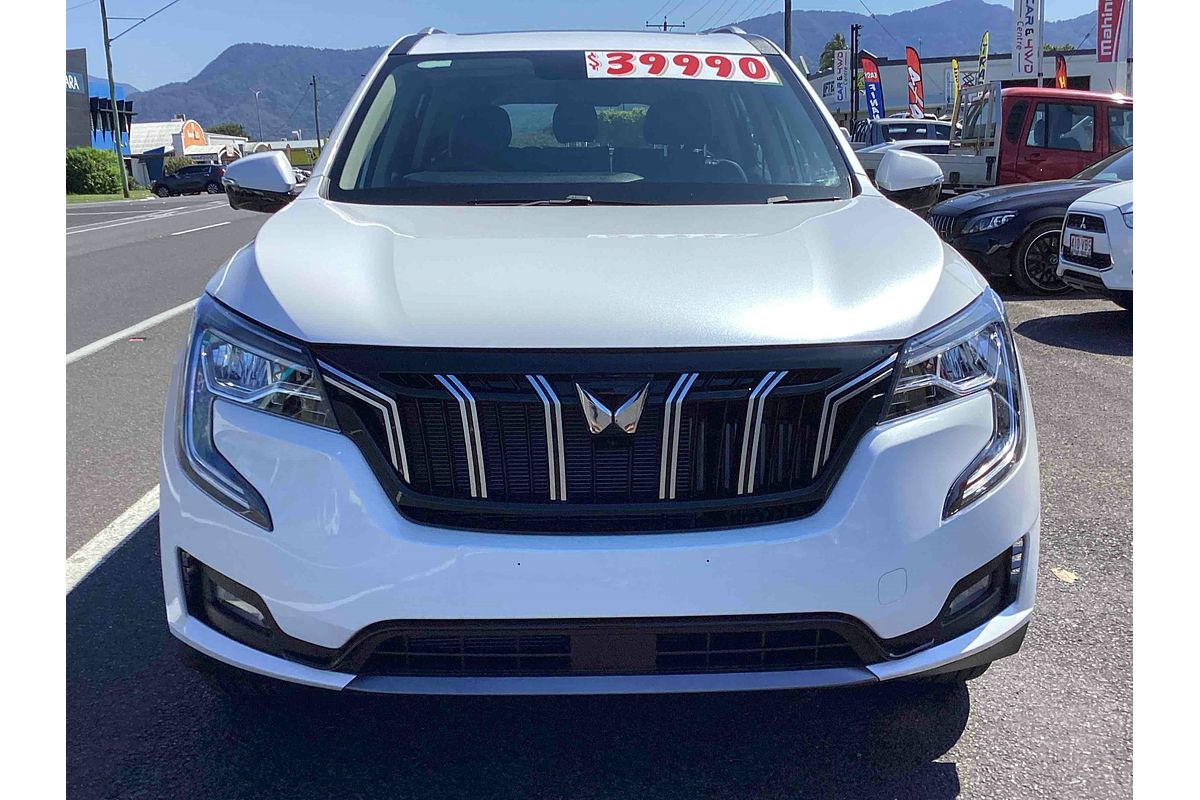 2025 Mahindra XUV700 AX7L