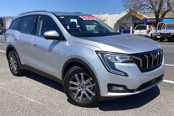 2025 Mahindra XUV700 AX7L