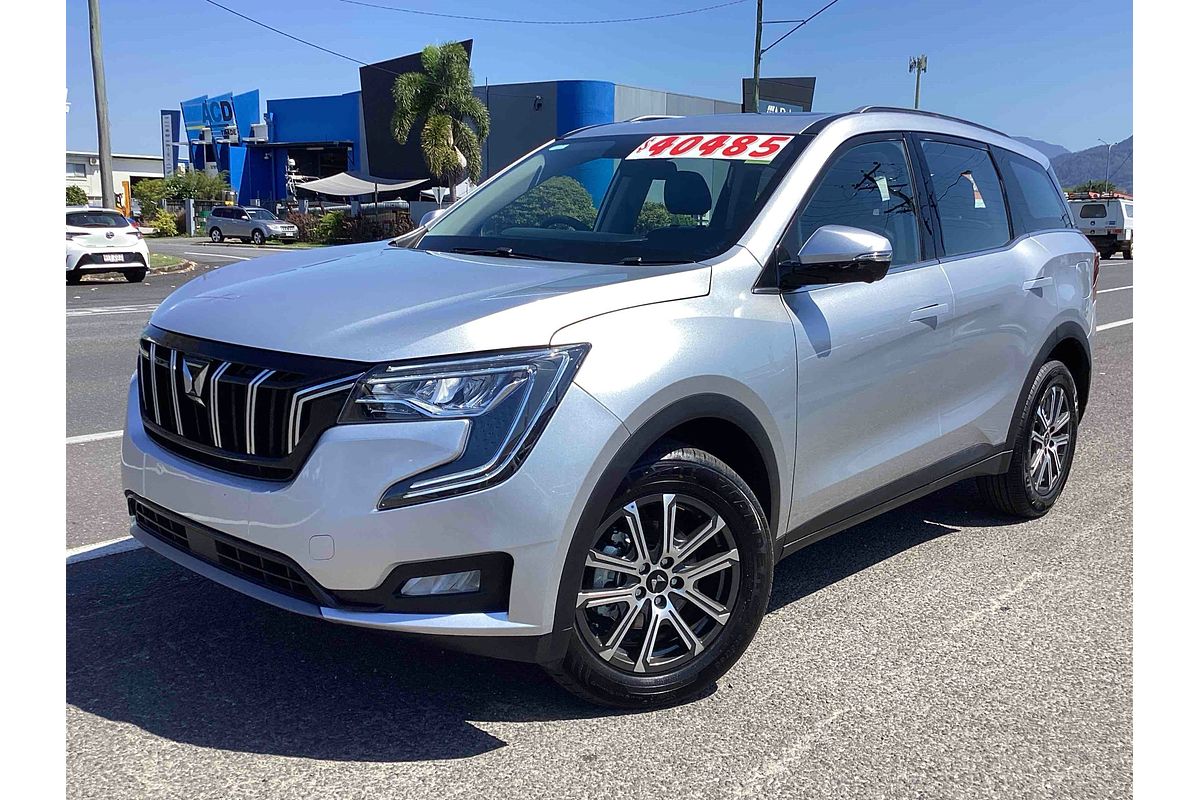 2025 Mahindra XUV700 AX7L