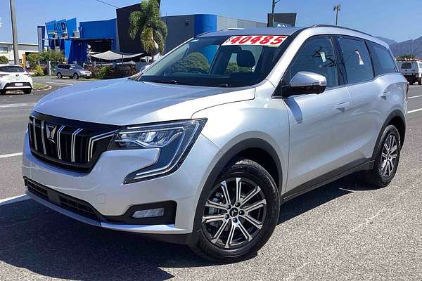 2025 Mahindra XUV700 AX7L