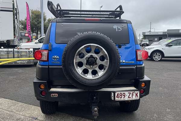 2011 Toyota FJ Cruiser GSJ15R