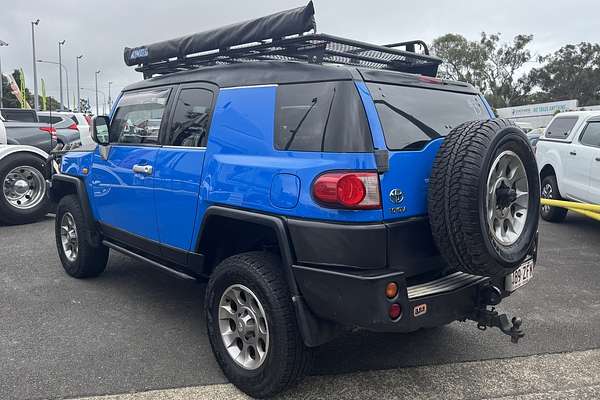 2011 Toyota FJ Cruiser GSJ15R