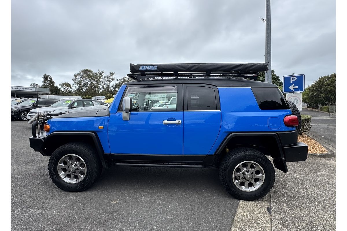 2011 Toyota FJ Cruiser GSJ15R