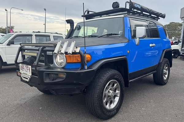 2011 Toyota FJ Cruiser GSJ15R