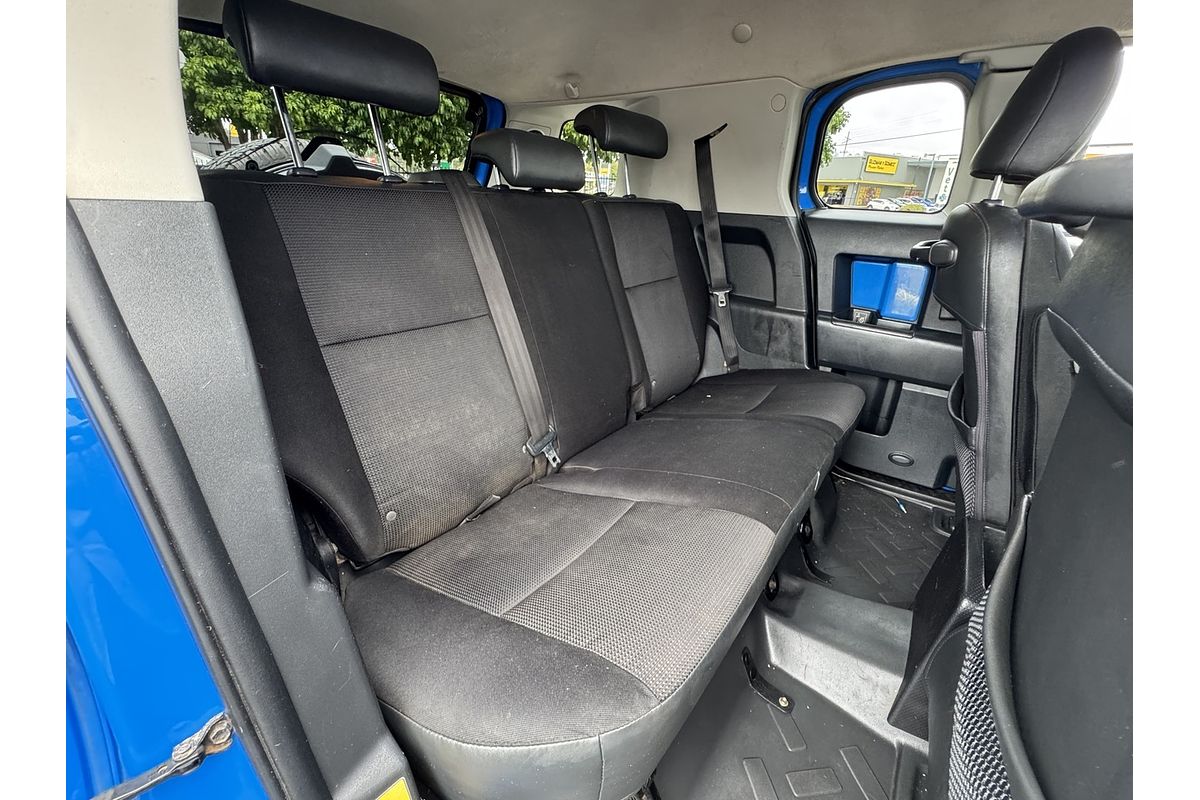 2011 Toyota FJ Cruiser GSJ15R