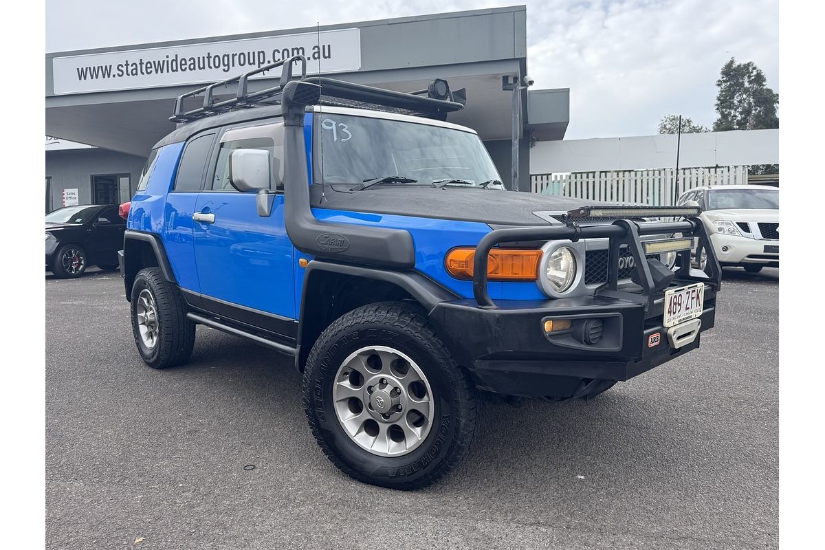 2011 Toyota FJ Cruiser GSJ15R