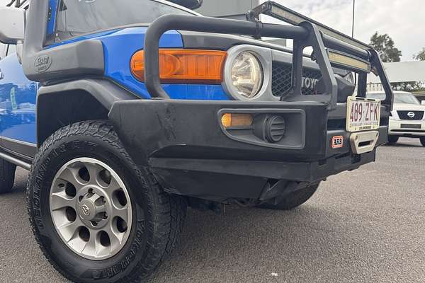 2011 Toyota FJ Cruiser GSJ15R