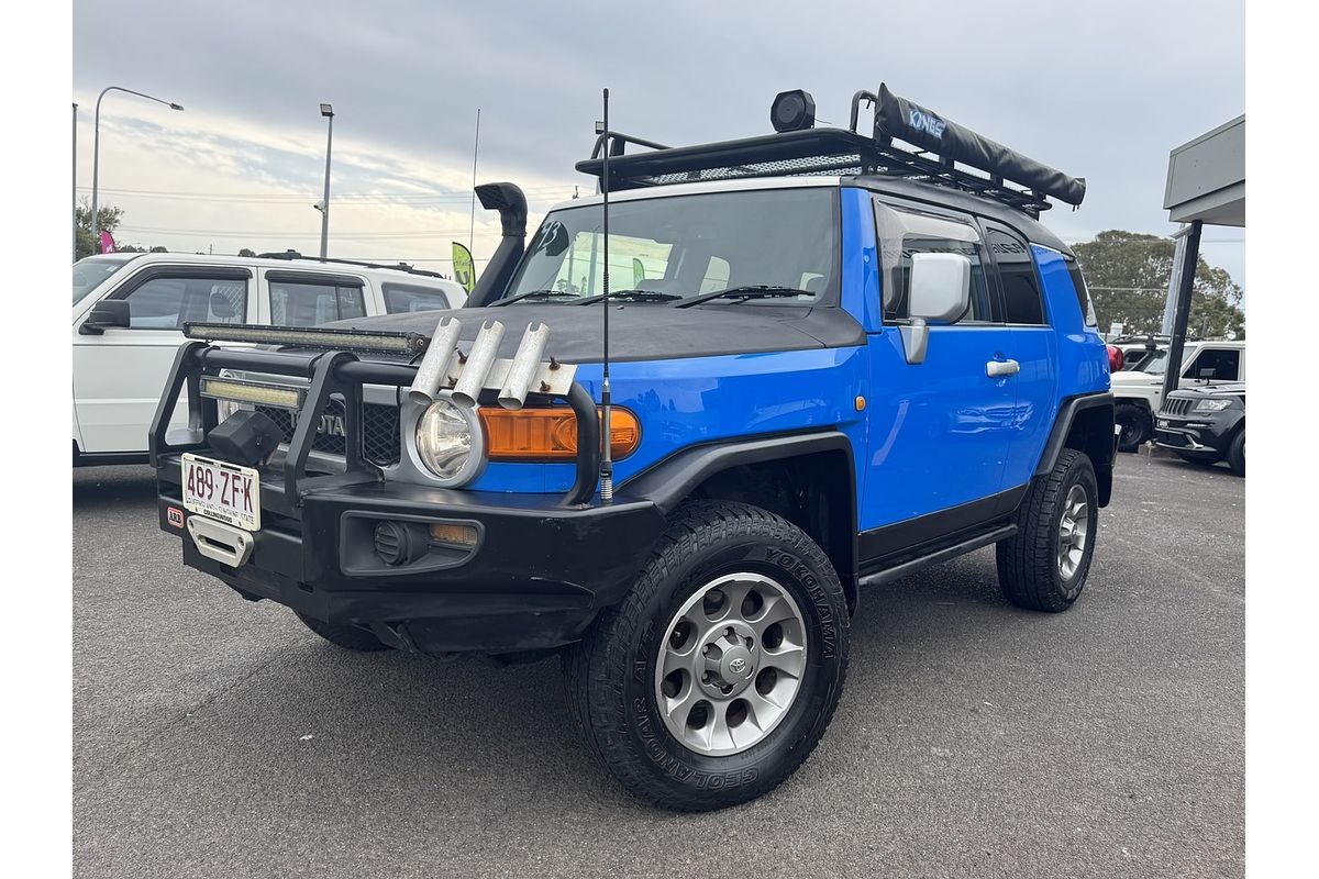 2011 Toyota FJ Cruiser GSJ15R