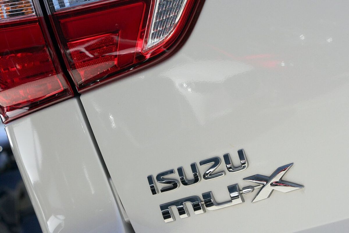 2019 Isuzu MU-X LS-T