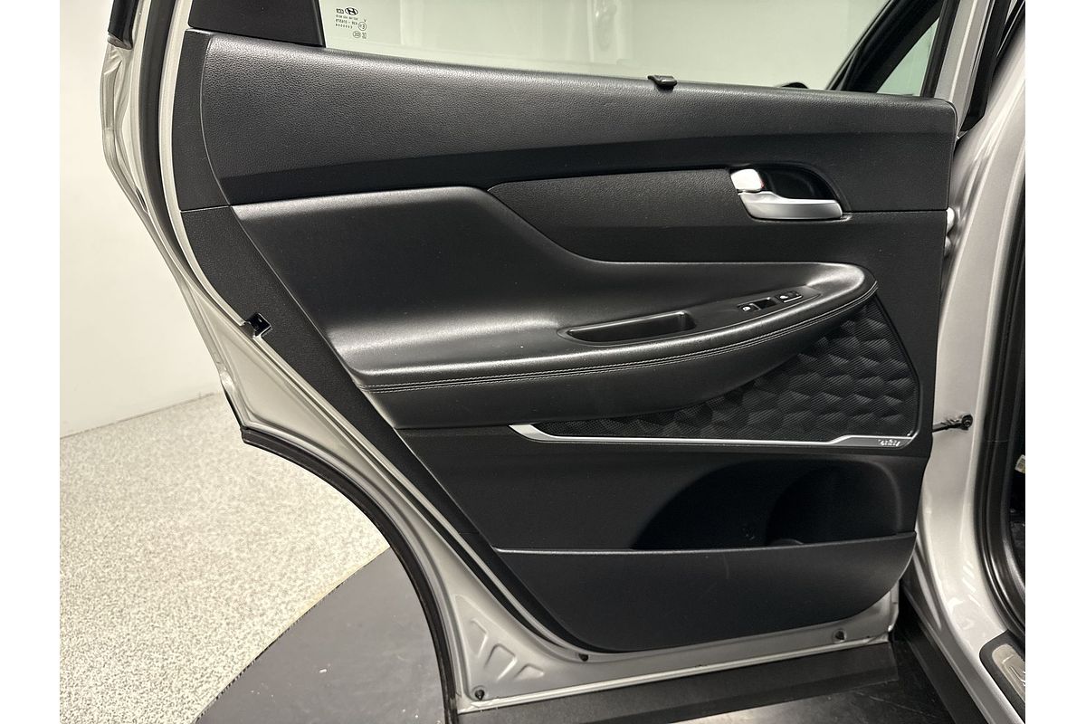 2020 Hyundai Santa Fe Highlander TM.2