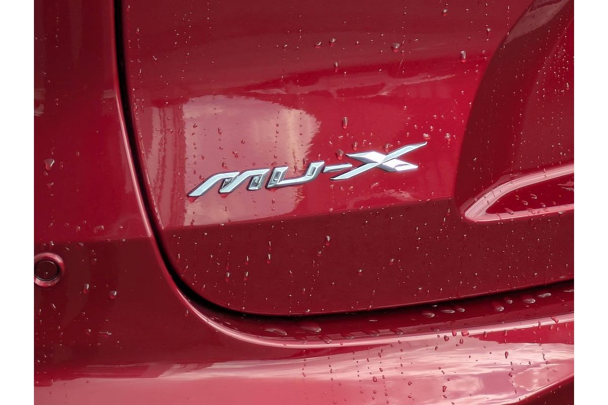 2025 Isuzu MU-X LS-T