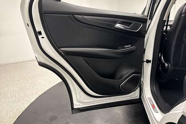 2023 MG HS Excite SAS23