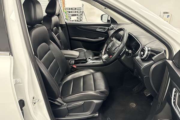 2023 MG HS Excite SAS23