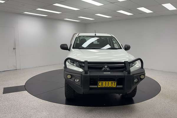 2020 Mitsubishi Triton GLX ADAS MR 4X4