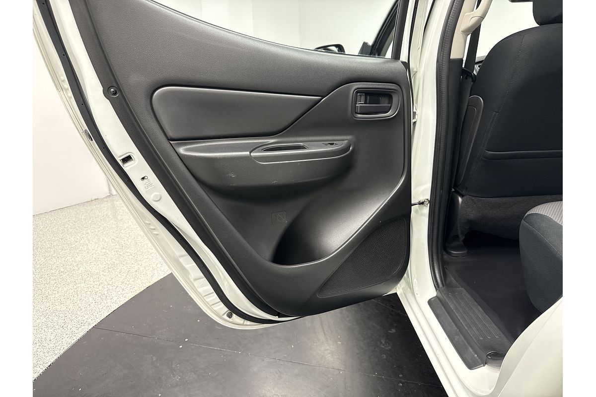 2020 Mitsubishi Triton GLX ADAS MR 4X4