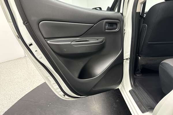 2020 Mitsubishi Triton GLX ADAS MR 4X4