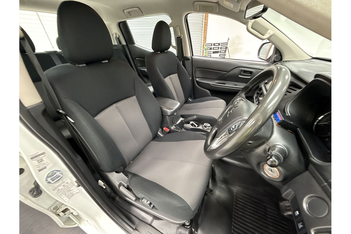 2020 Mitsubishi Triton GLX ADAS MR 4X4