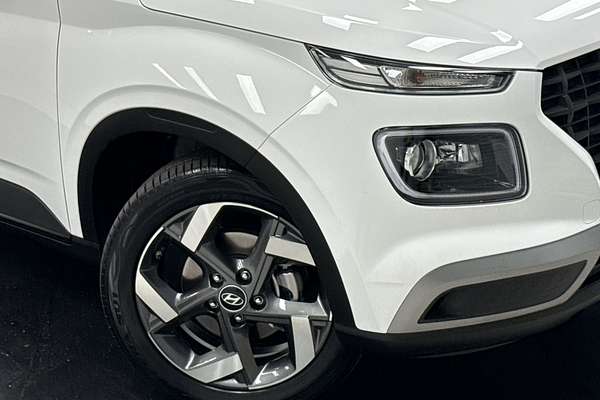 2023 Hyundai Venue Active QX.V5