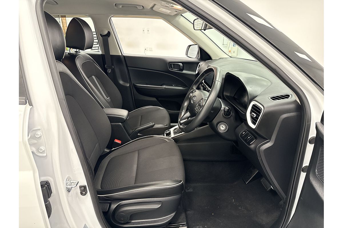 2023 Hyundai Venue Active QX.V5