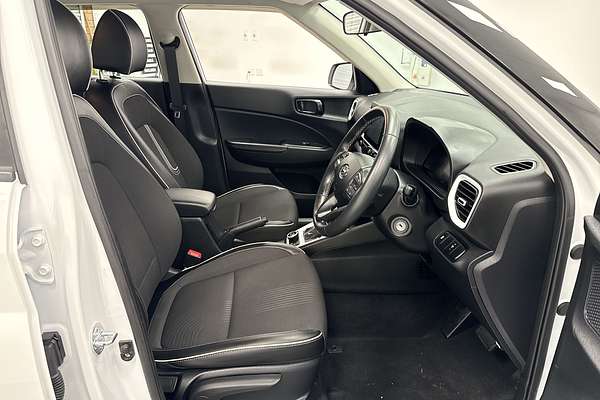 2023 Hyundai Venue Active QX.V5