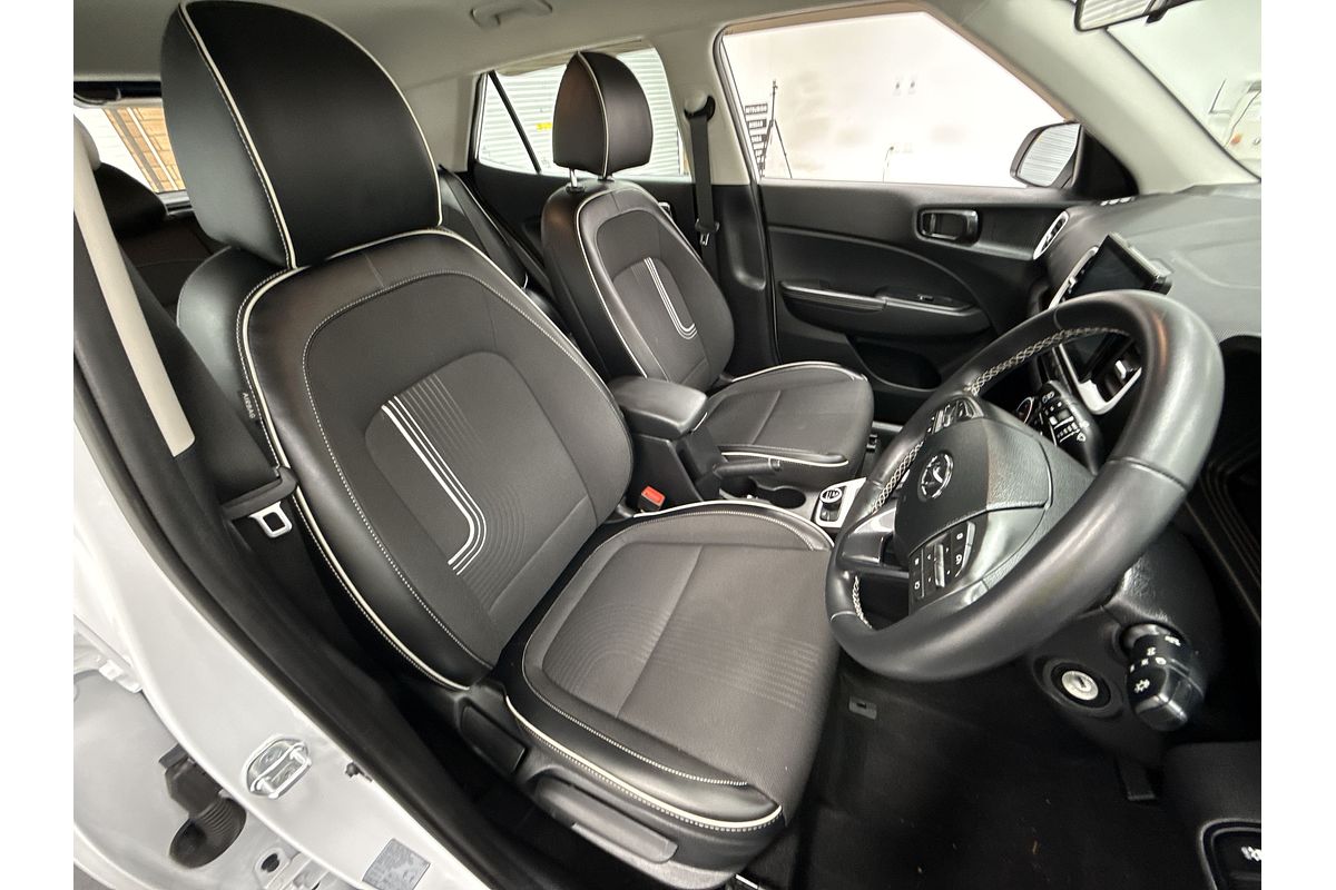 2023 Hyundai Venue Active QX.V5