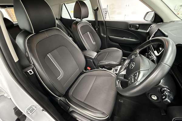 2023 Hyundai Venue Active QX.V5