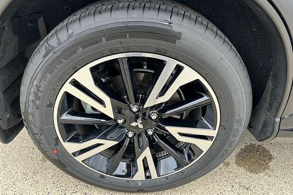 2024 Mitsubishi Eclipse Cross Exceed YB