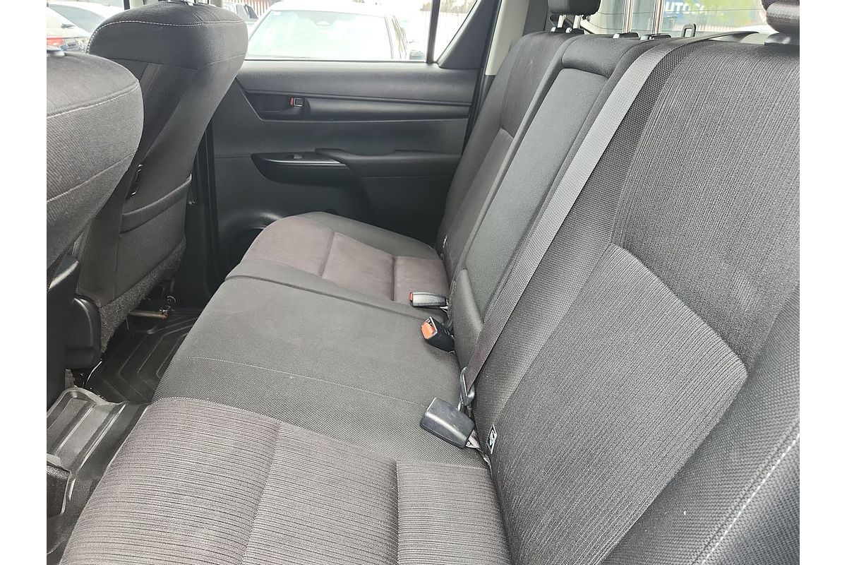 2020 Toyota Hilux SR GUN126R 4X4