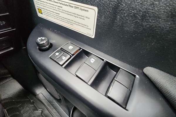 2020 Toyota Hilux SR GUN126R 4X4