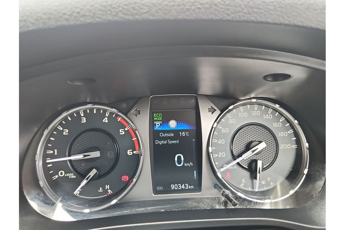 2020 Toyota Hilux SR GUN126R 4X4