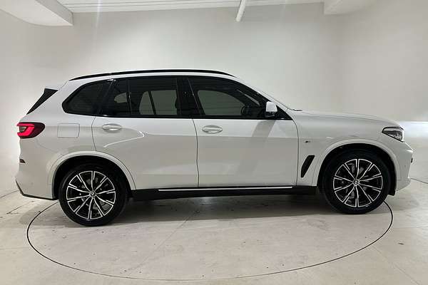 2022 BMW X5 xDrive30d M Sport G05