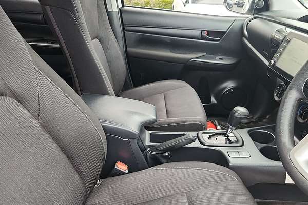 2020 Toyota Hilux SR GUN126R 4X4