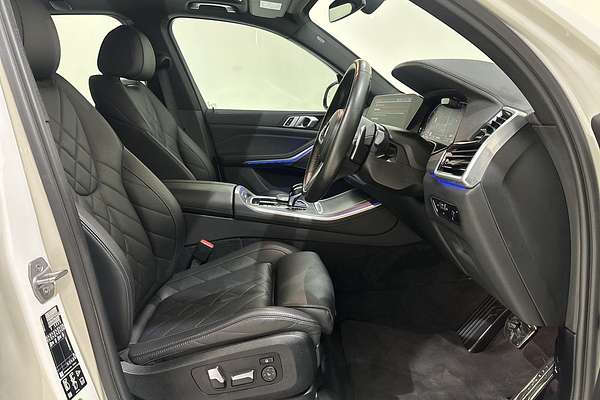 2022 BMW X5 xDrive30d M Sport G05