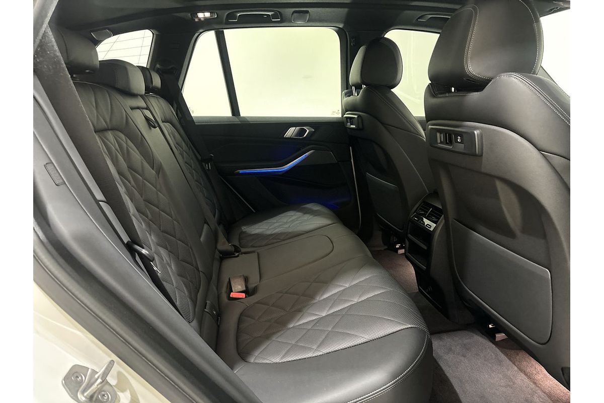 2022 BMW X5 xDrive30d M Sport G05