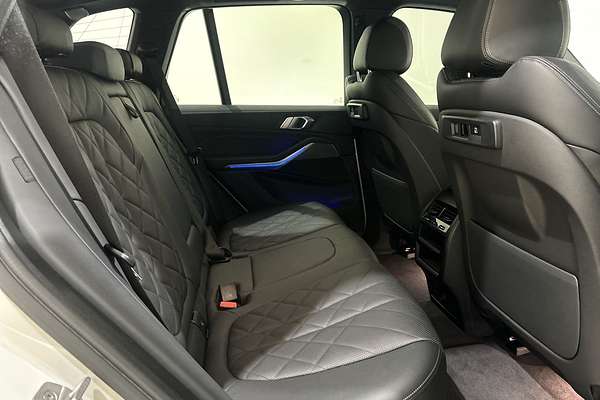 2022 BMW X5 xDrive30d M Sport G05