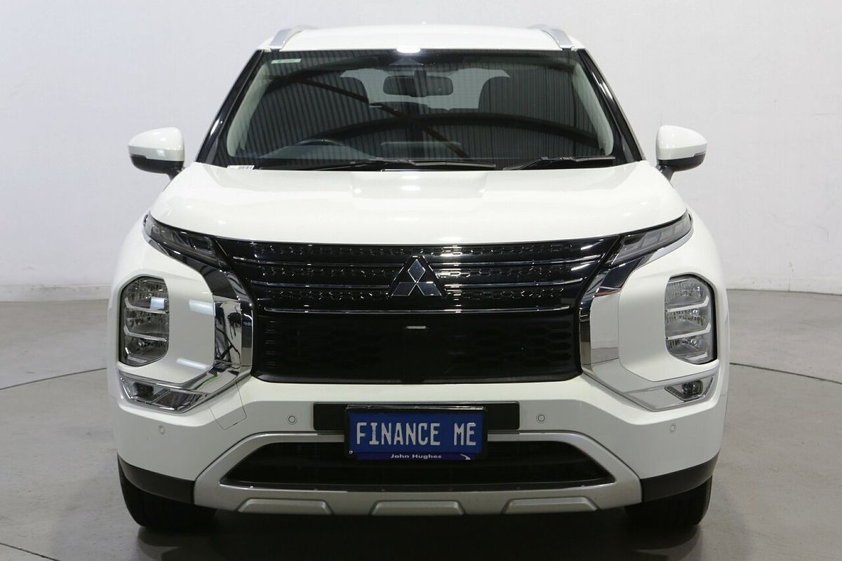 2024 Mitsubishi Outlander LS ZM
