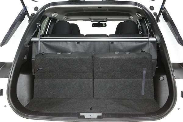 2024 Mitsubishi Outlander LS ZM