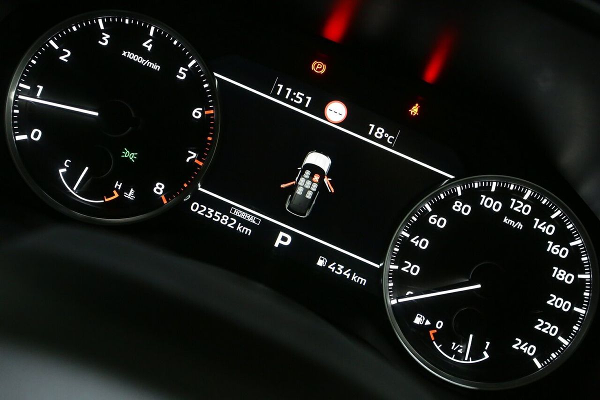2024 Mitsubishi Outlander LS ZM