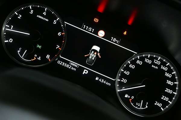 2024 Mitsubishi Outlander LS ZM