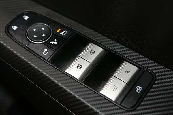 2024 Mitsubishi Outlander LS ZM