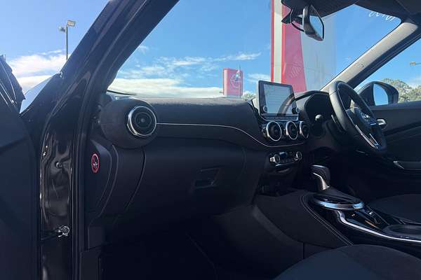 2023 Nissan JUKE Ti F16