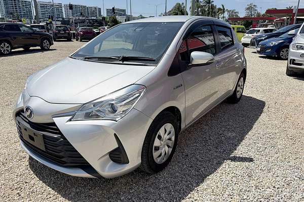 2018 Toyota VITZ F (HYBRID) NHP130